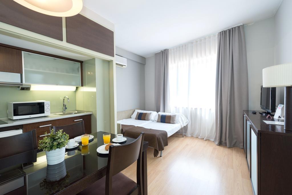 Senator Barcelona Apartments Dış mekan fotoğraf